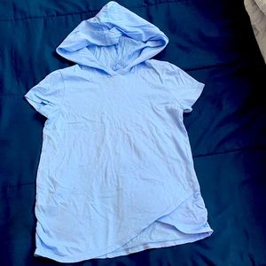 Girls shirt sleeve sparkle top with hood